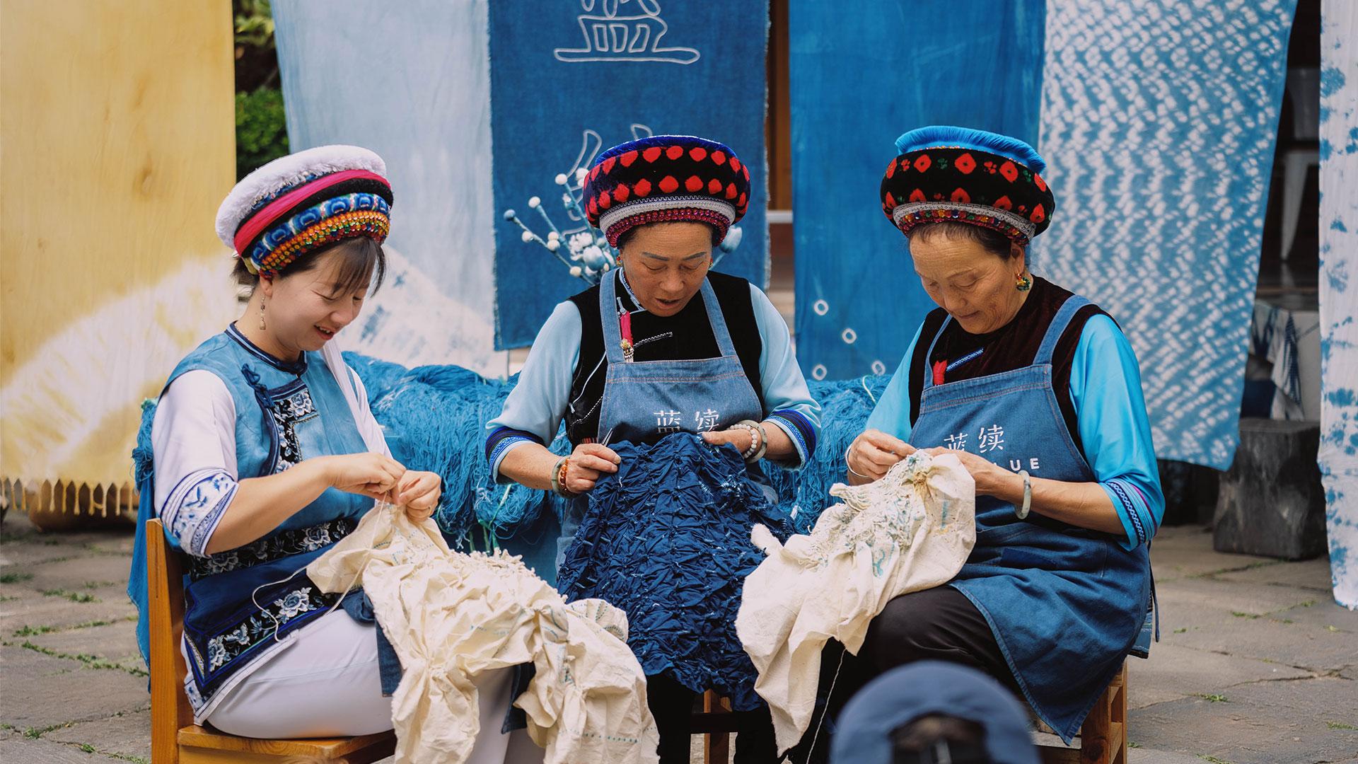 Go to China and experience an extraordinary journey.