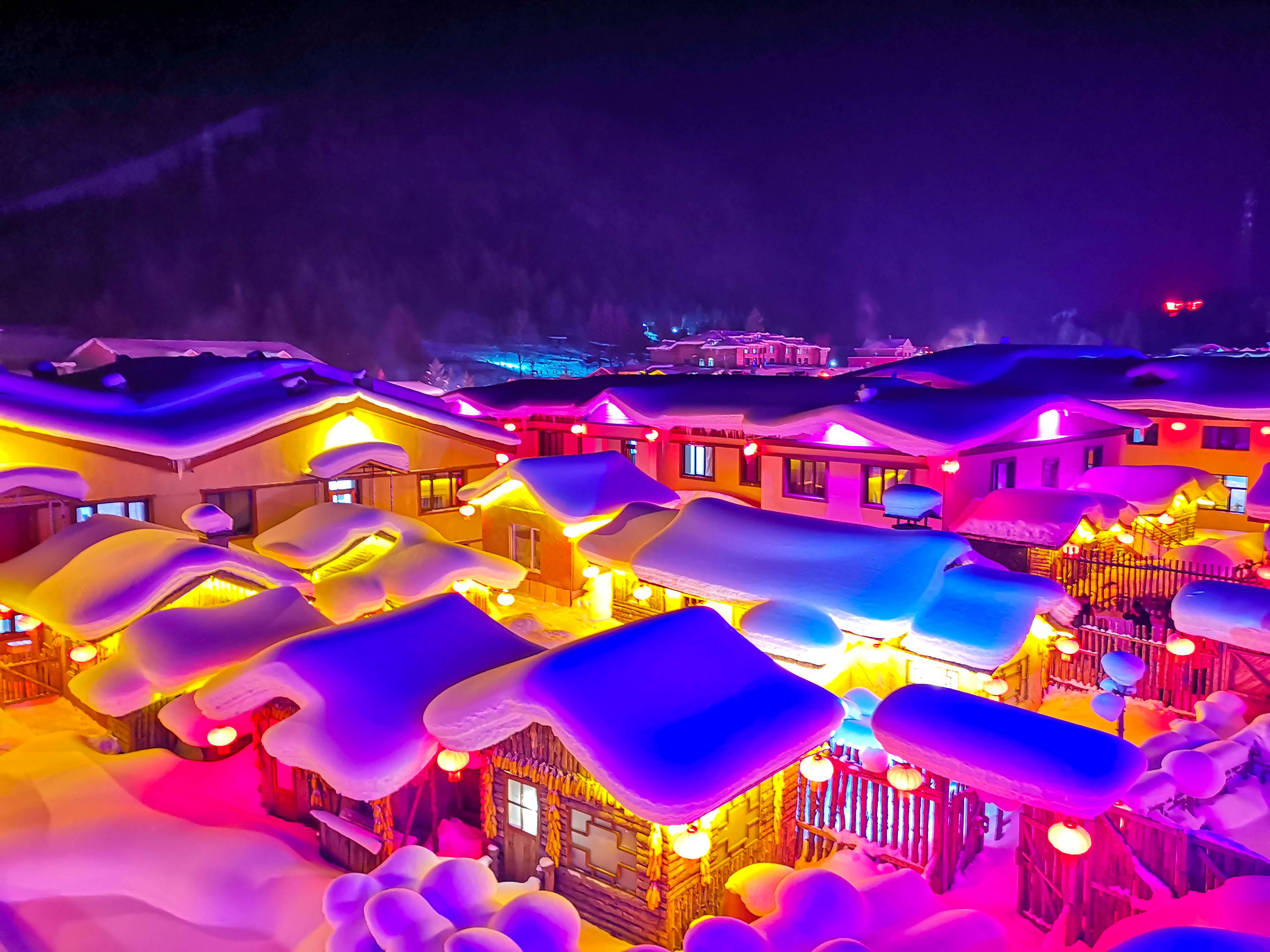 6-Day Heilongjiang Ice and Snow Folk Culture Tour: Snow Town, Jingpo Lake and Manchu & Korean Intangible Cultural Heritage