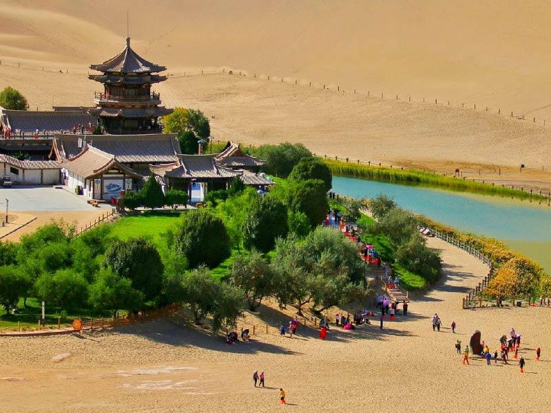 Silk Road Spanning Thousands of Miles: Civilization Journey from Chang'an to the Western Regions (18-Day In-Depth Itinerary)
